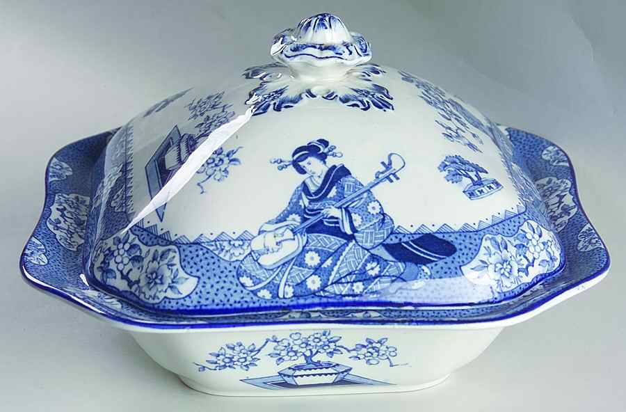 Tsing (Blue) Square Covered Vegetable by Wood & Sons-1