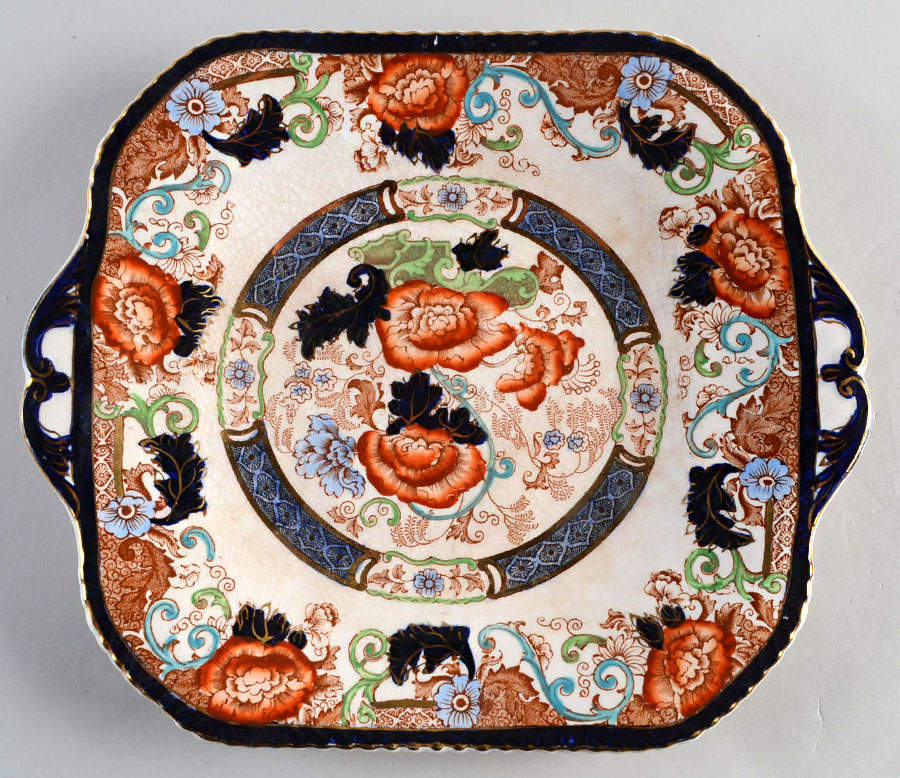 Verona Square Handled Cake Plate by Wood & Sons-1