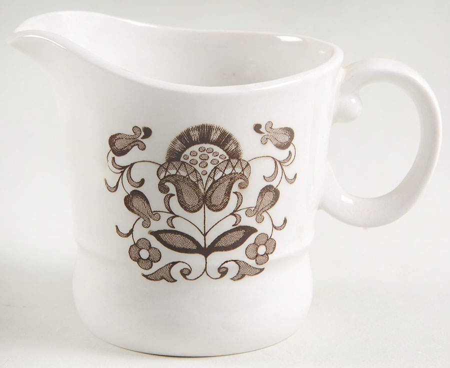 Wellesley Creamer by Wood & Sons-1