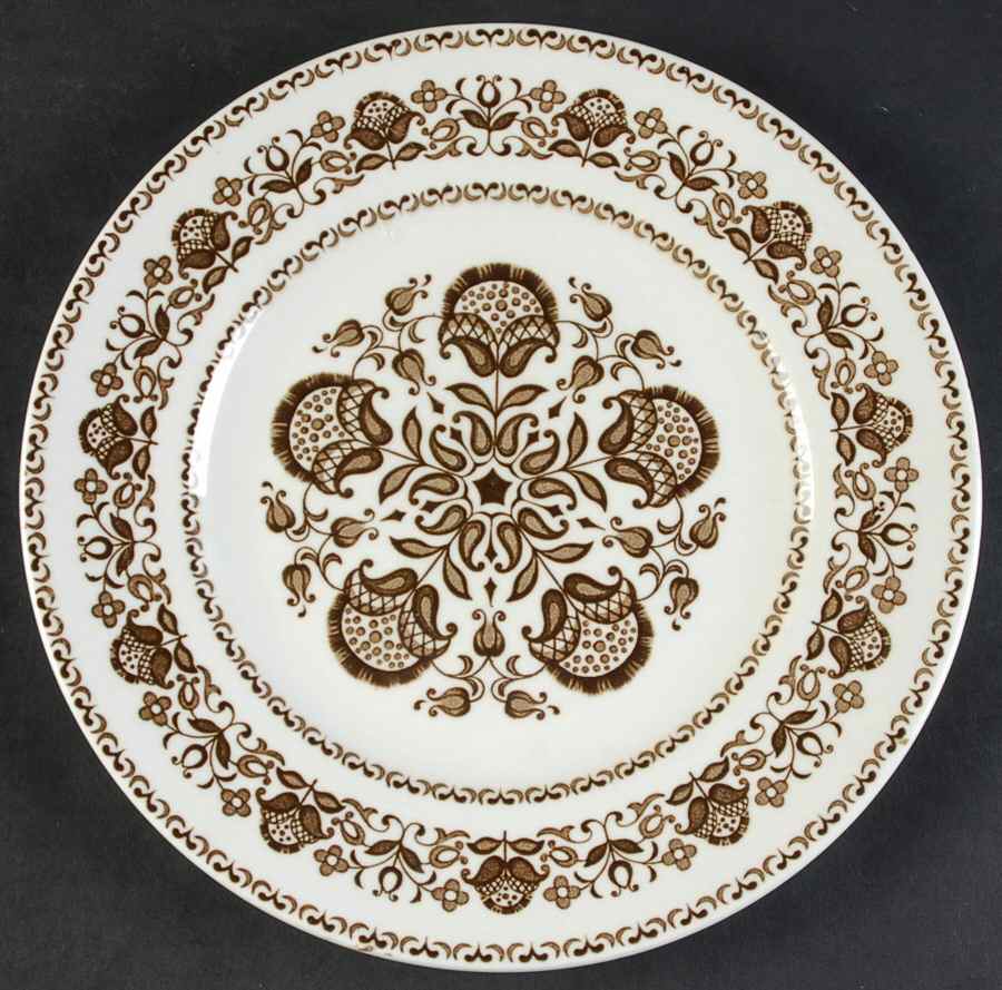 Wellesley Luncheon Plate by Wood & Sons-1