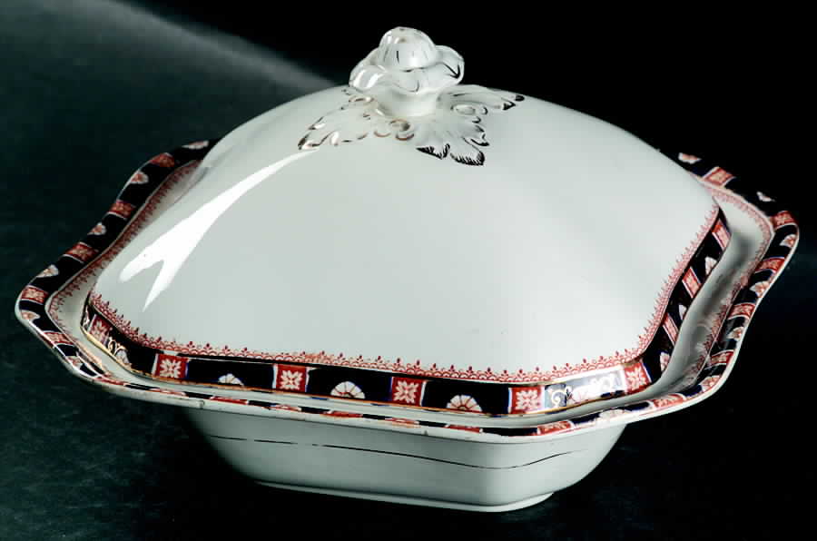 Windsor Square Covered Vegetable by Wood & Sons-1