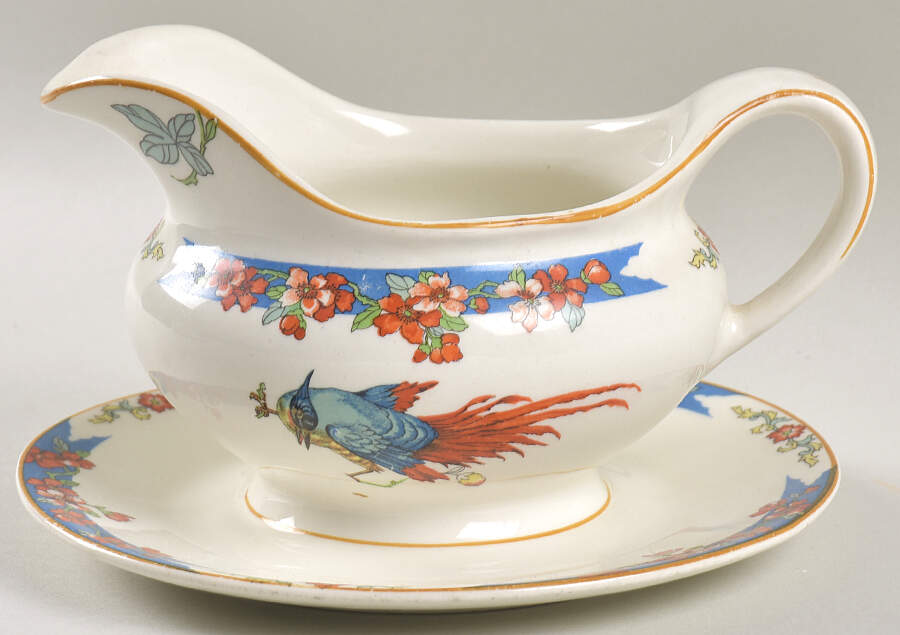 WOO1 Round Gravy Boat/Attached Underplate by Wood & Sons-1