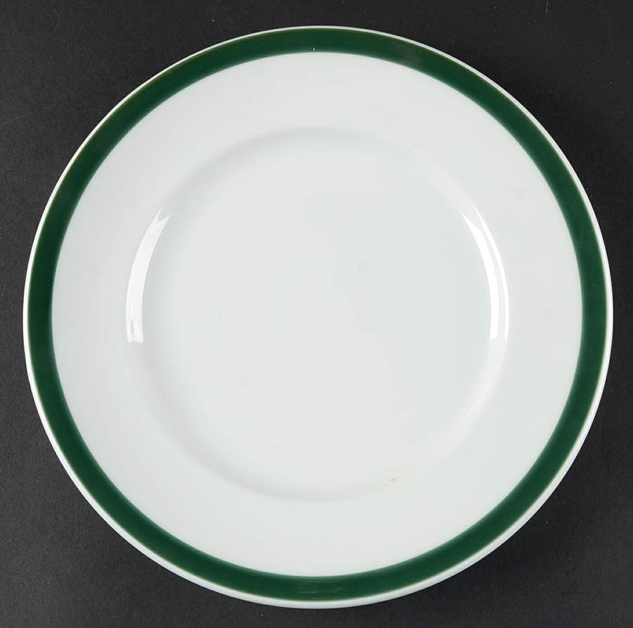 Brasserie Green Luncheon Plate by Williams-Sonoma-1