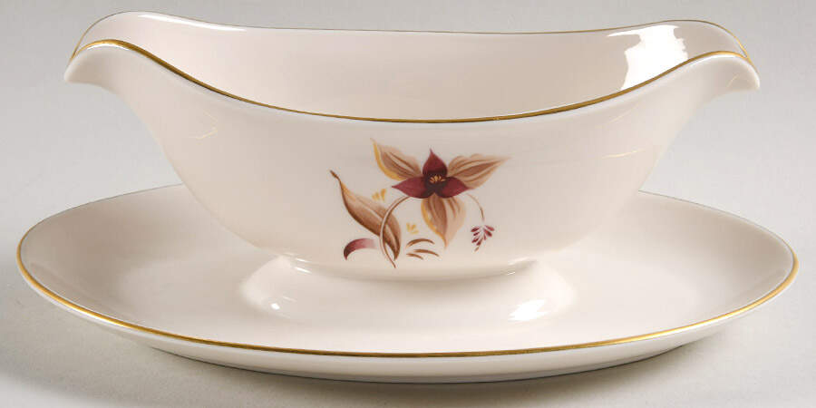 Trillium Gravy Boat with Attached Underplate by Westport-1