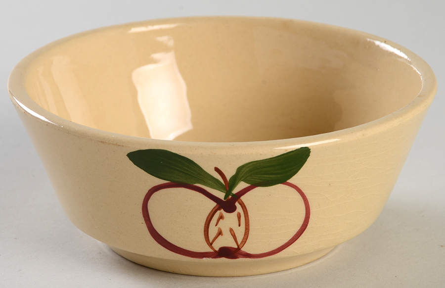 Apple 5" Nappy by Watt Pottery-1