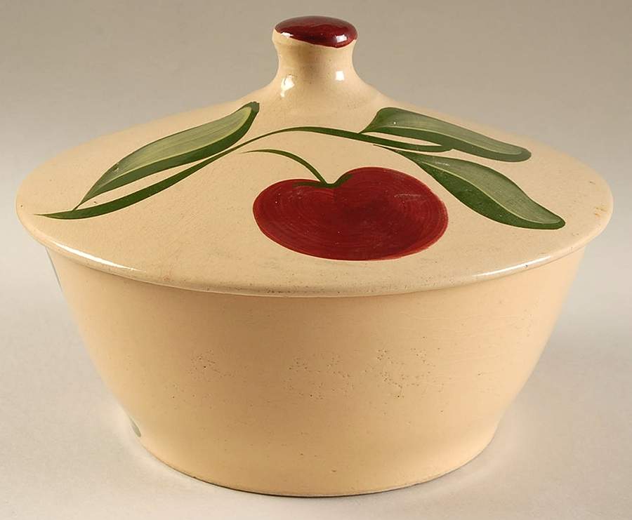 Apple Round Covered Baker by Watt Pottery-1