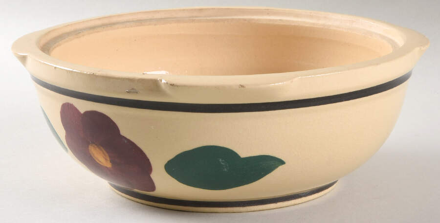 Rio Rose 1.5 Quart Round Casserole No Lid by Watt Pottery-1