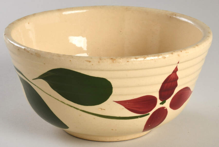 Starflower 6" Nappy by Watt Pottery-1