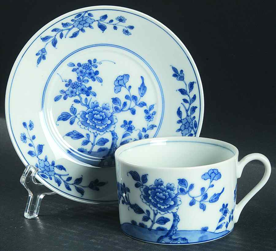 Hampton Flat Cup & Saucer Set by Winterthur-1