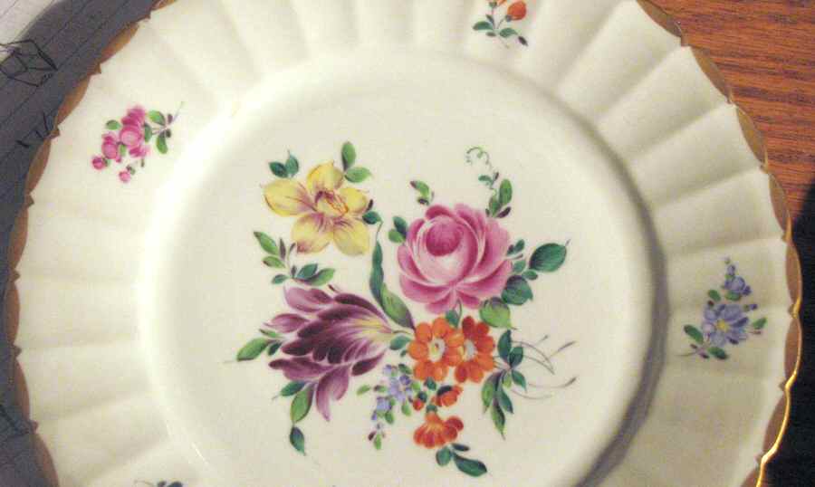 WUR1 Dinner Plate by Bauer & Pfeiffer-1