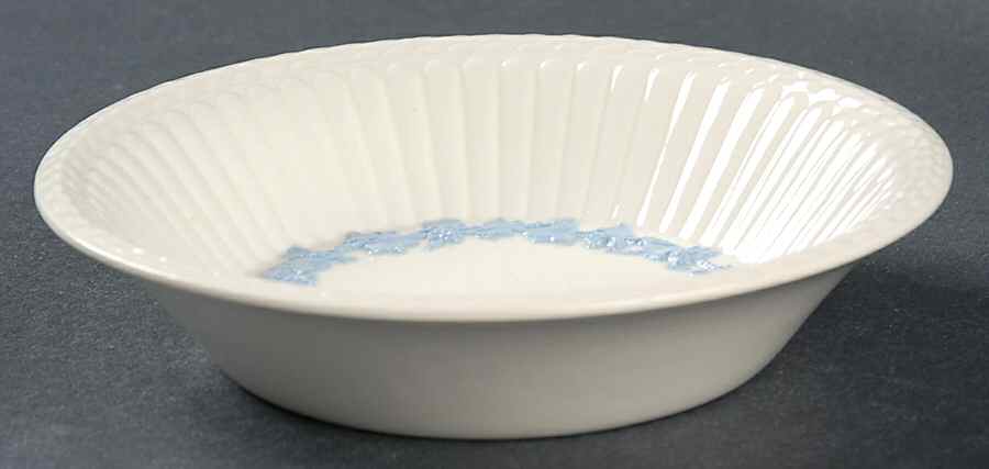 2804 (Edme, Blue Grapes) Fruit/Dessert (Sauce) Bowl by Wedgwood-1