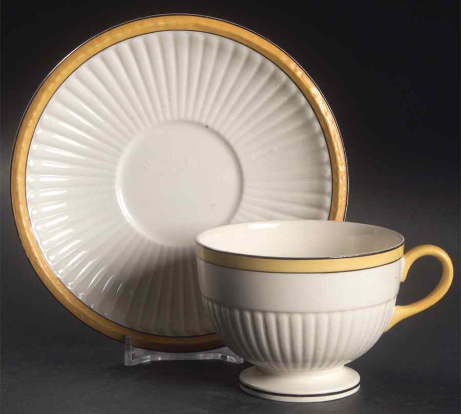 A7049 Footed Cup & Saucer Set by Wedgwood-1