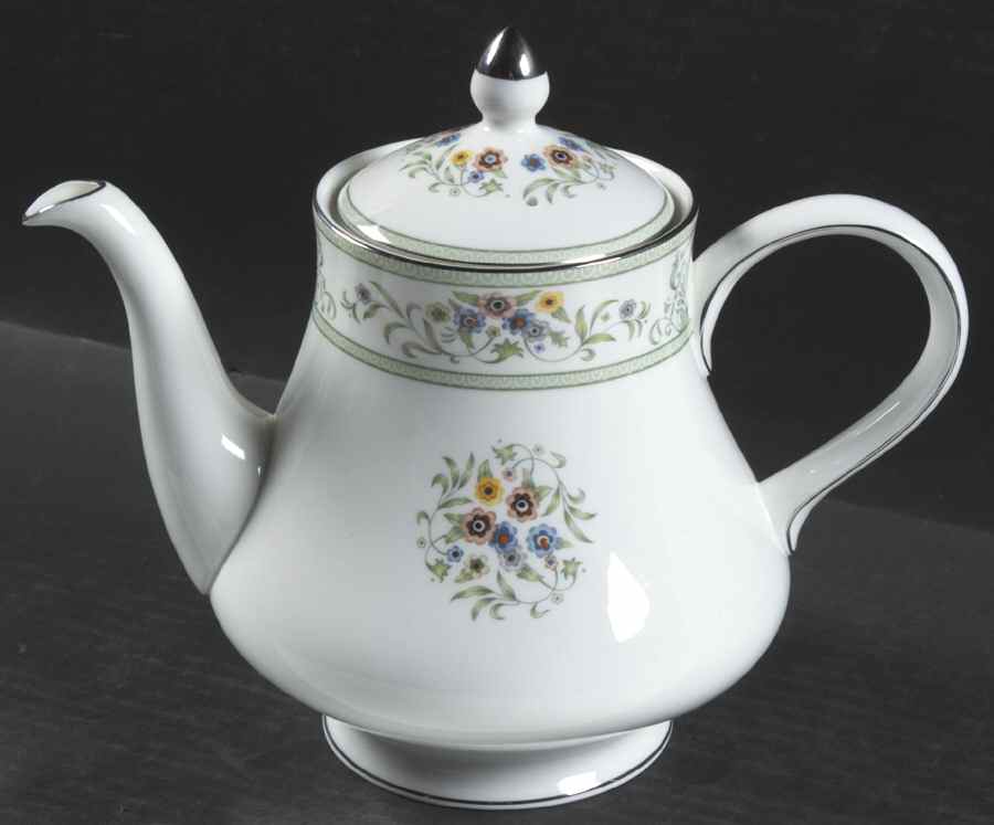 Agincourt Green Teapot & Lid by Wedgwood-1