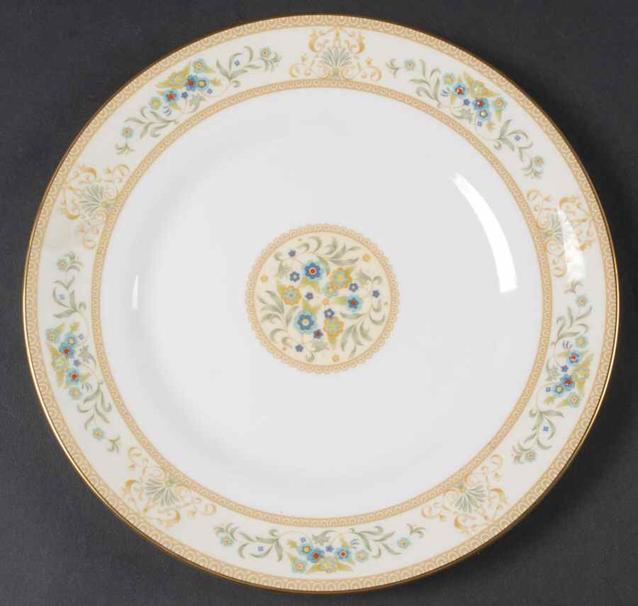 Agincourt Ivory Luncheon Plate by Wedgwood-1
