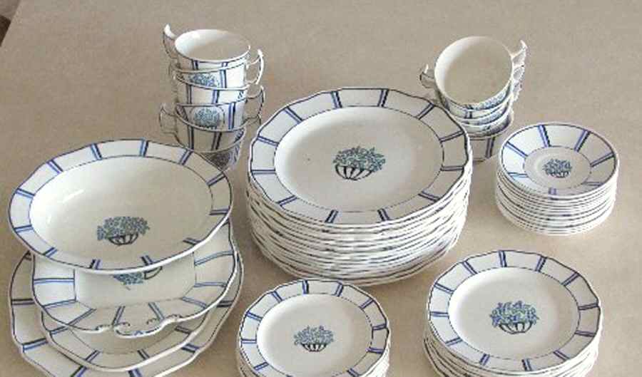 AK6487 Flat Cup & Saucer Set by Wedgwood-1