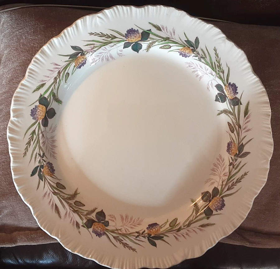 Clover Border 12" Chop Plate (Round Platter) by Wedgwood-1