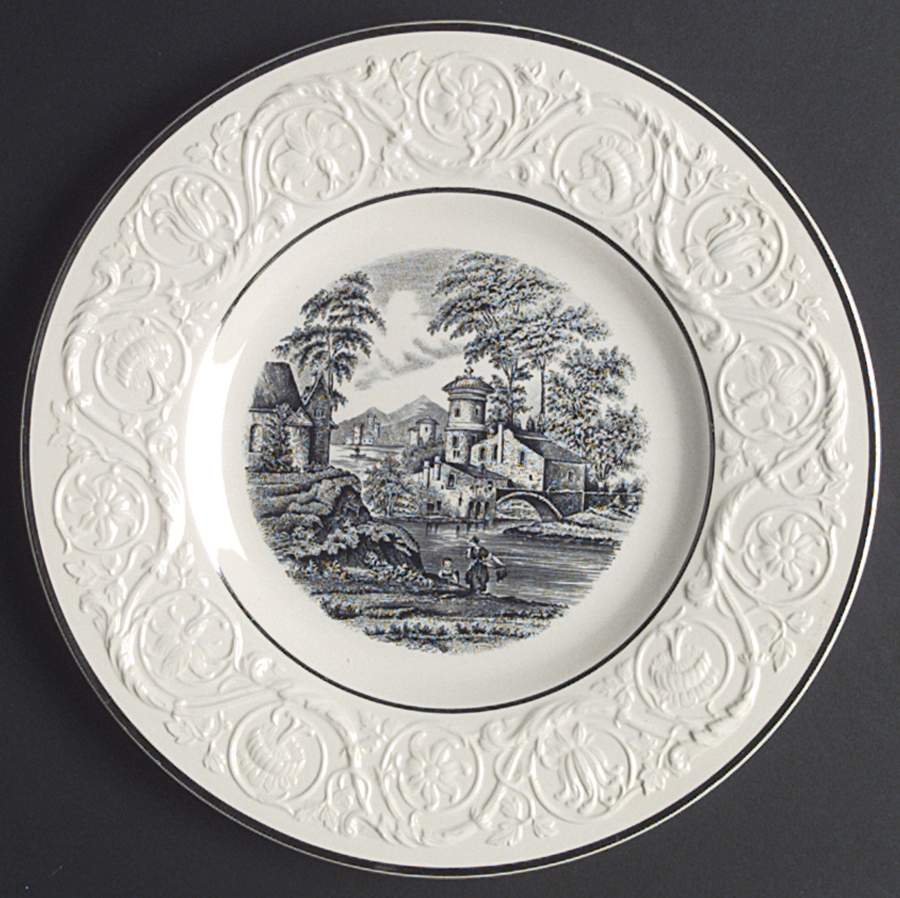 AL8071 Dinner Plate by Wedgwood-1