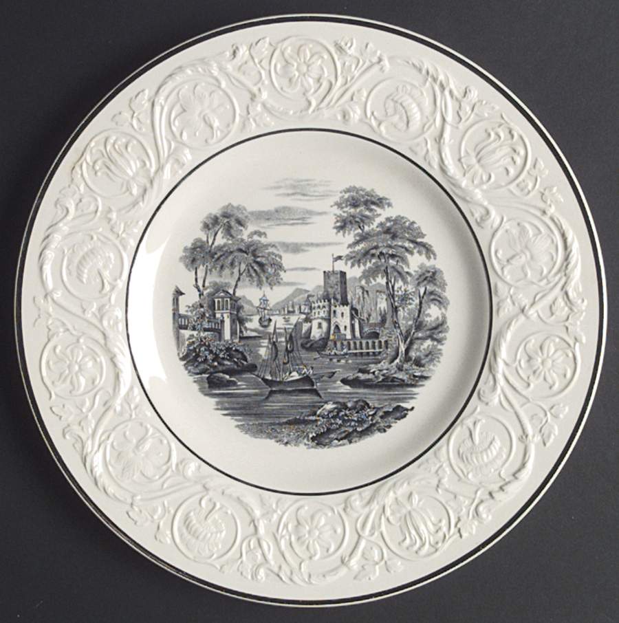 AL8071 Dinner Plate by Wedgwood-1
