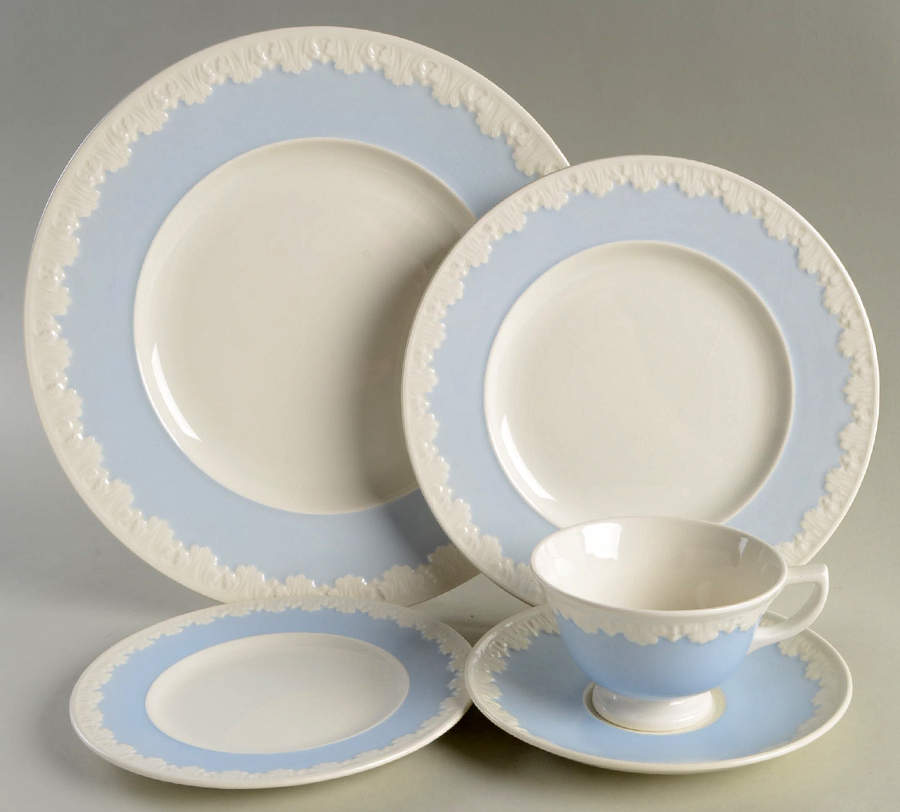 Albion Corinthian Blue 5 Piece Place Setting by Wedgwood-1