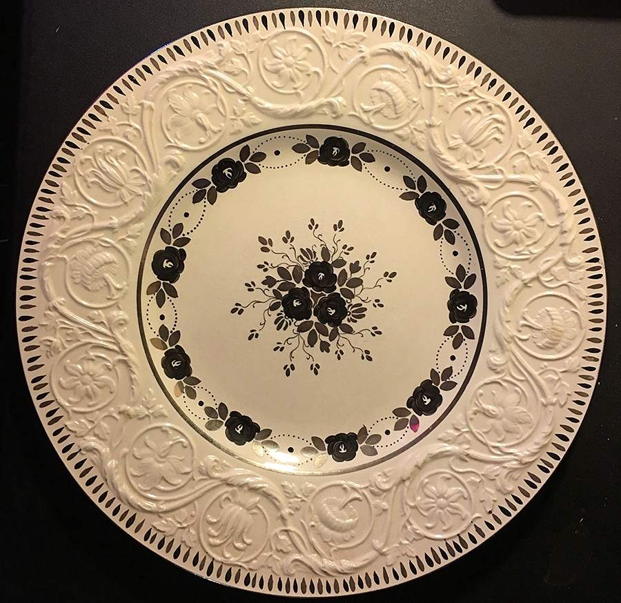AMH8485 Dinner Plate by Wedgwood-1