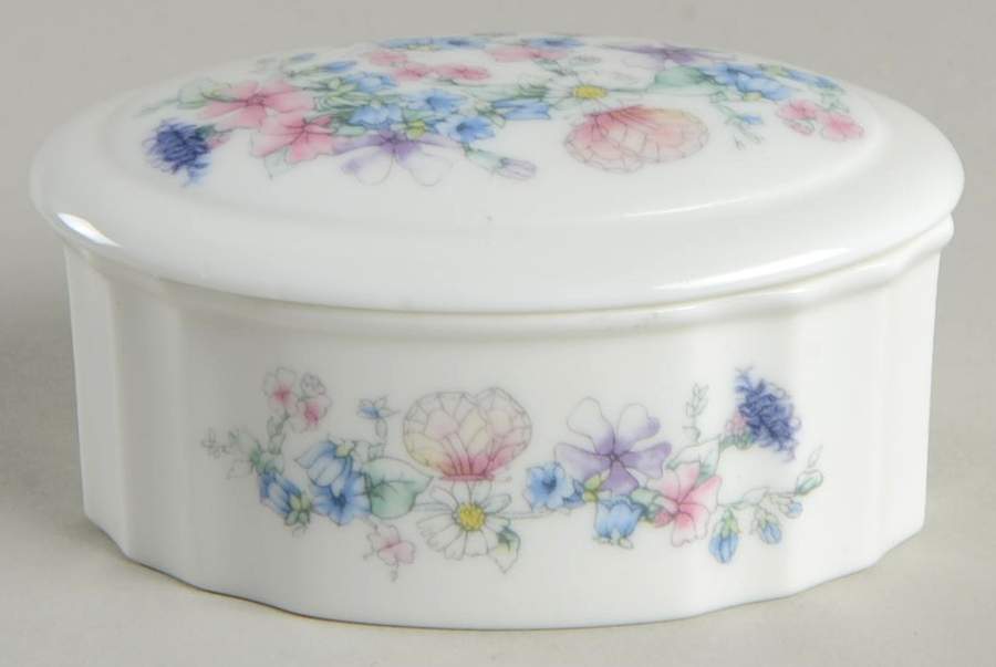 Angela Small Oval Box & Lid by Wedgwood-1
