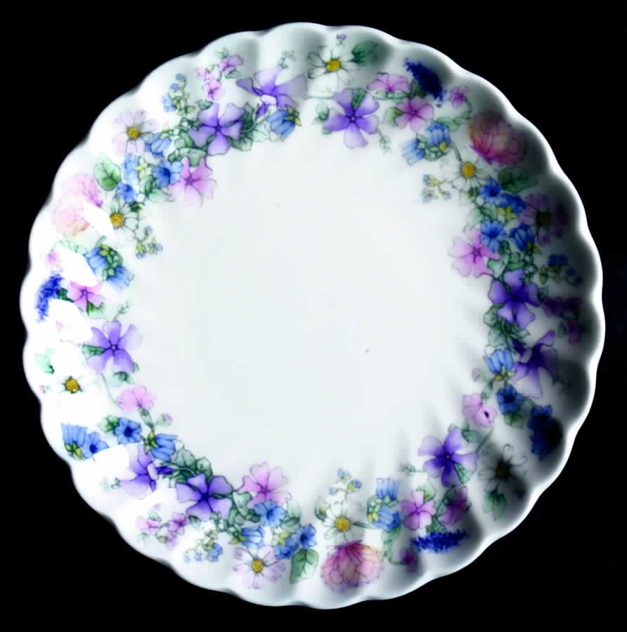 Angela Round Templeton Tray by Wedgwood-1