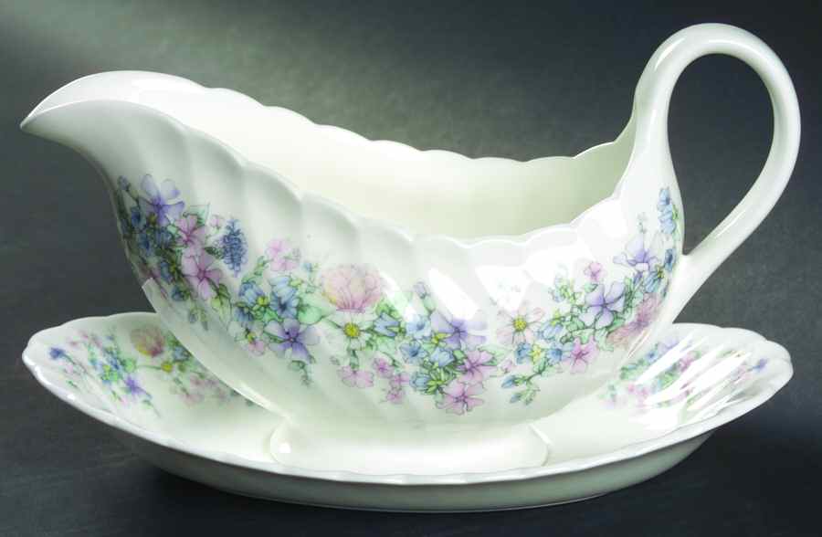 Angela Gravy Boat & Underplate by Wedgwood-1