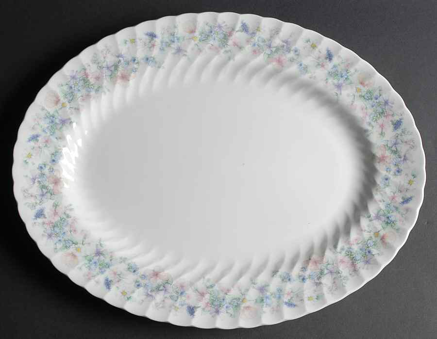 Angela 17" Oval Serving Platter by Wedgwood-1