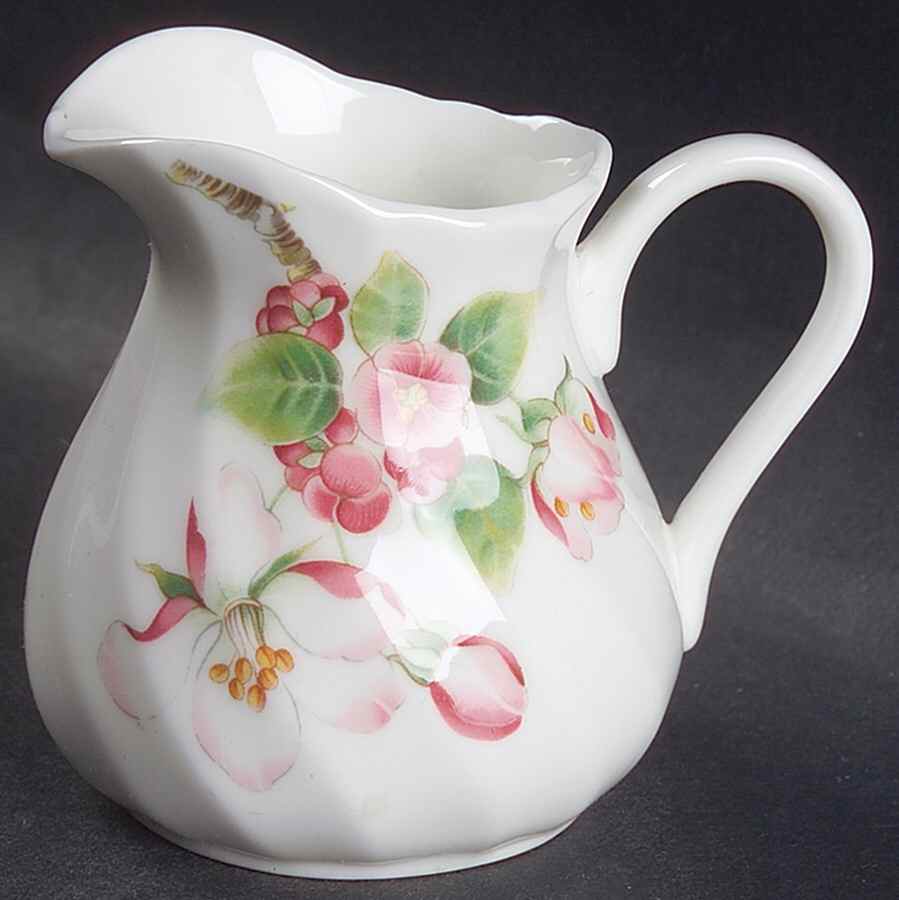 Apple Blossom Mini Creamer by Wedgwood-1
