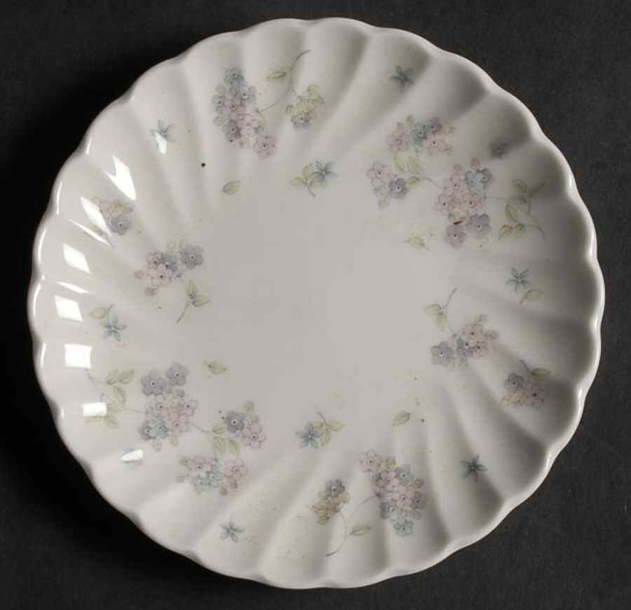 April Flowers Round Templeton Tray by Wedgwood-1