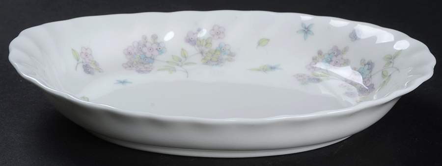 April Flowers Oblong Templeton Tray by Wedgwood-1