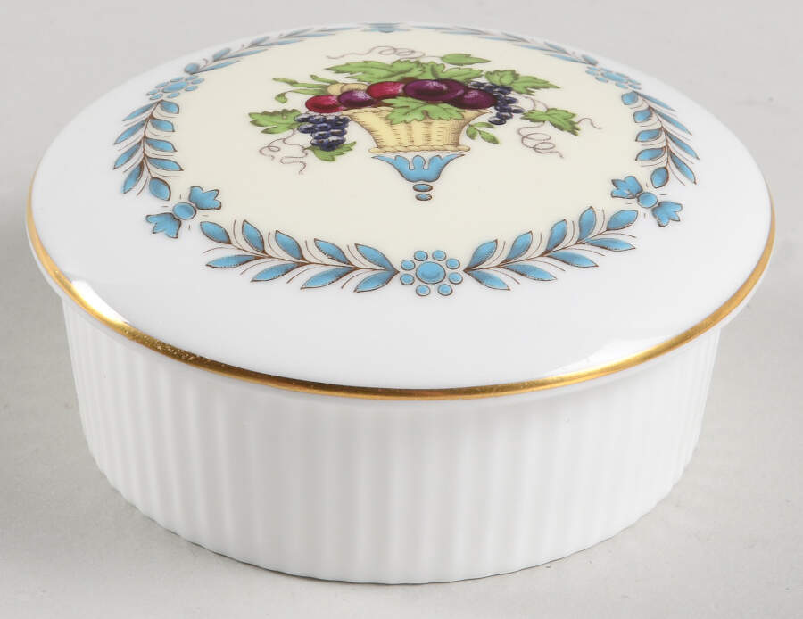 Appledore 4" Round Box & Lid by Wedgwood-1