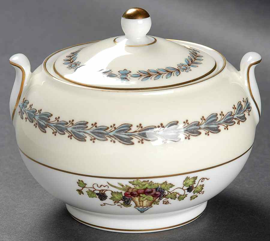Appledore 146 Shape Sugar Bowl & Lid by Wedgwood-1