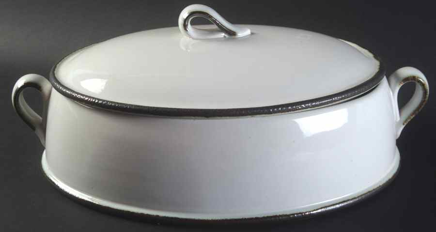 Arctic 2 Quart Oval Covered Casserole by Wedgwood-1
