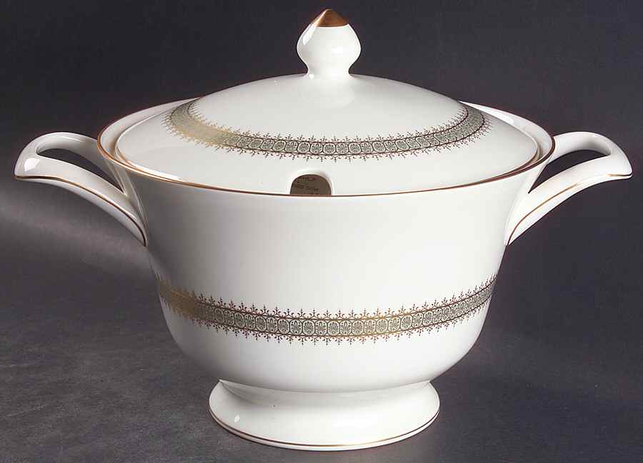 Argyll Tureen &  Lid by Wedgwood-1