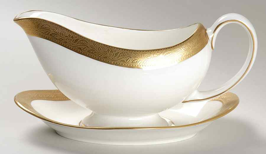 Ascot Gravy Boat & Underplate by Wedgwood-1
