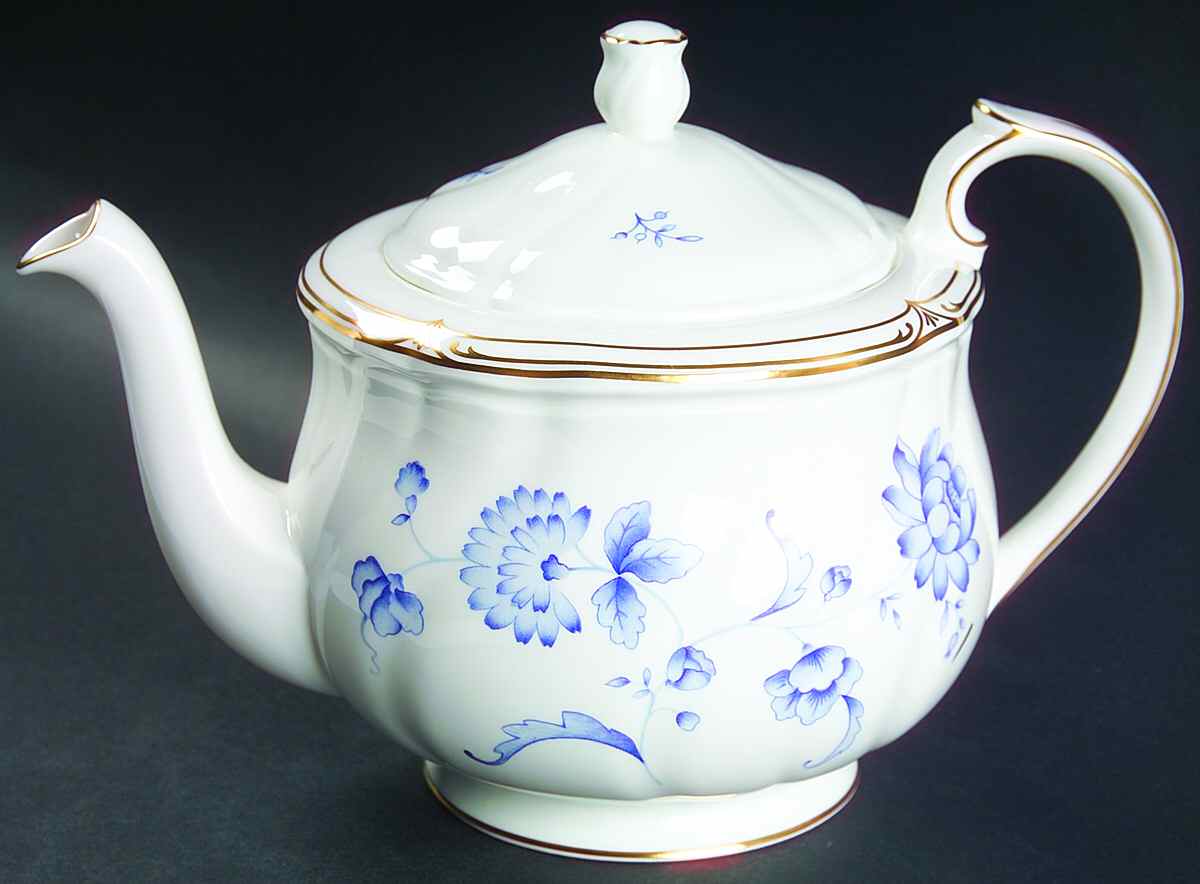 Ashbury Teapot & Lid by Wedgwood-1
