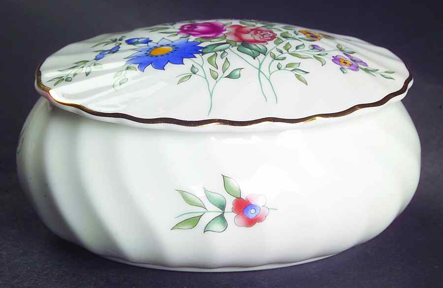 Avebury Oval Box & Lid by Wedgwood-1