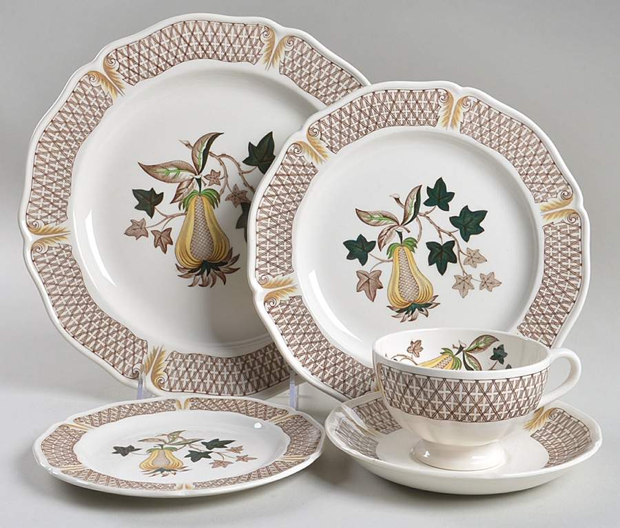 Avocado Yellow 5 Piece Place Setting by Wedgwood-1