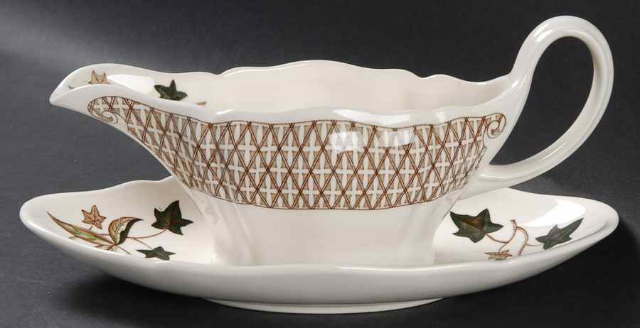 Avocado Yellow Gravy Boat with Attached Underplate by Wedgwood-1