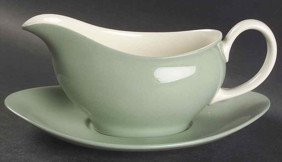 Barlaston Green Gravy Boat & Underplate by Wedgwood-1