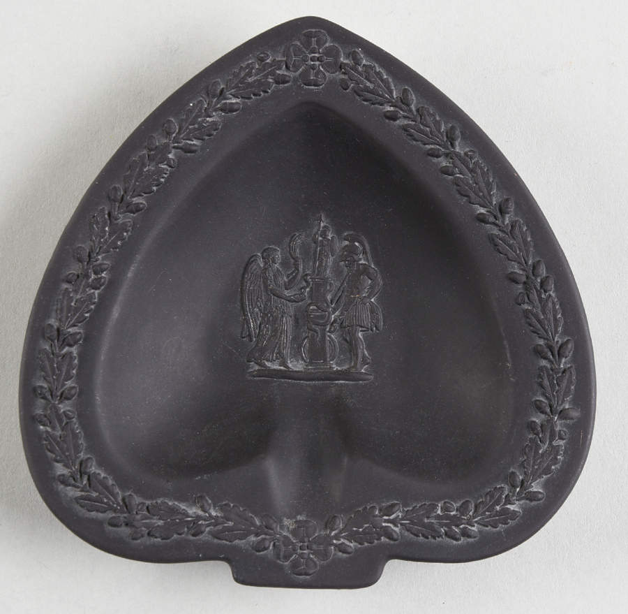 Basalt Black Small Spade Shape Ashtray by Wedgwood-1