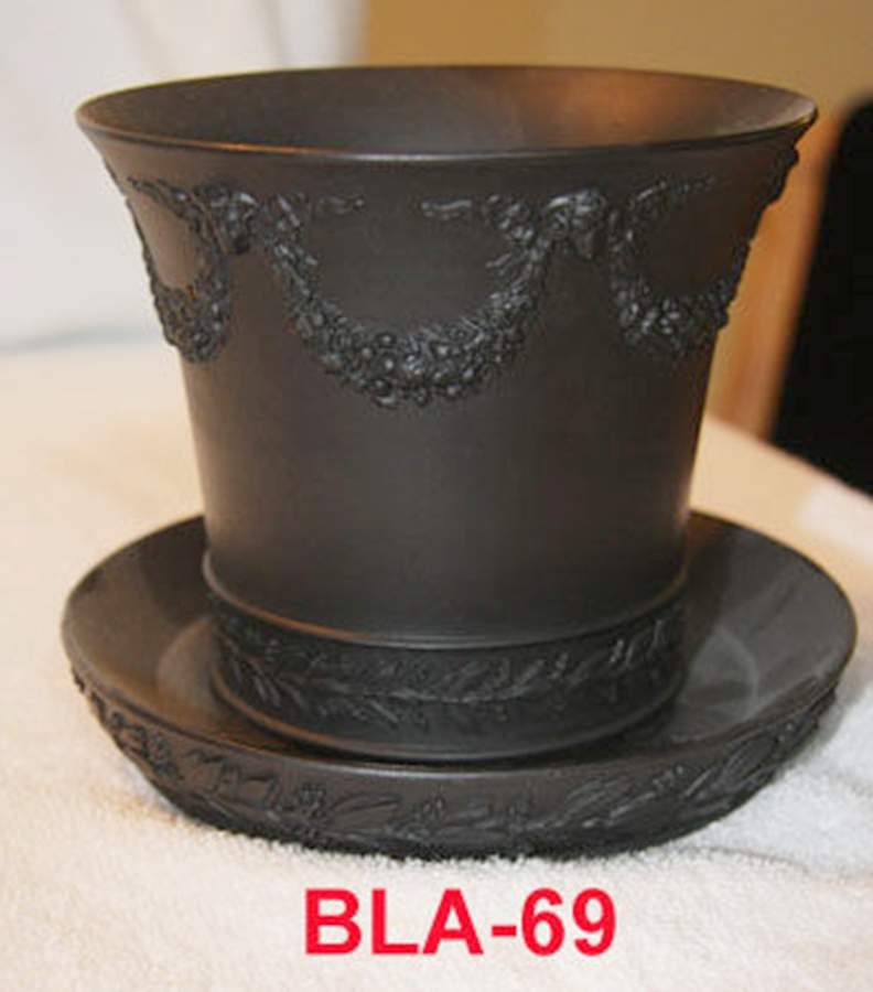 Basalt Black 4" Flower Pot with Underplate by Wedgwood-1
