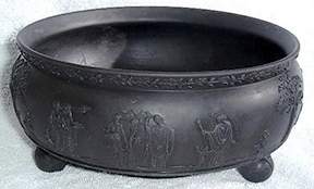 Basalt Black 5" Fern Dish by Wedgwood-1