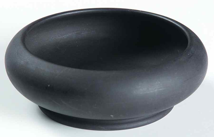 Basalt Black Incurved Bowl by Wedgwood-1