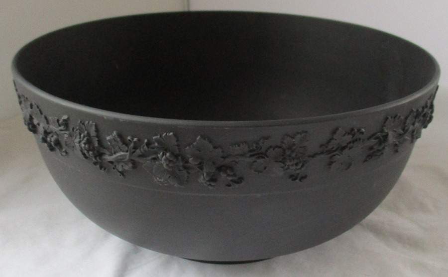 Basalt Black 8" Salad Serving Bowl by Wedgwood-1