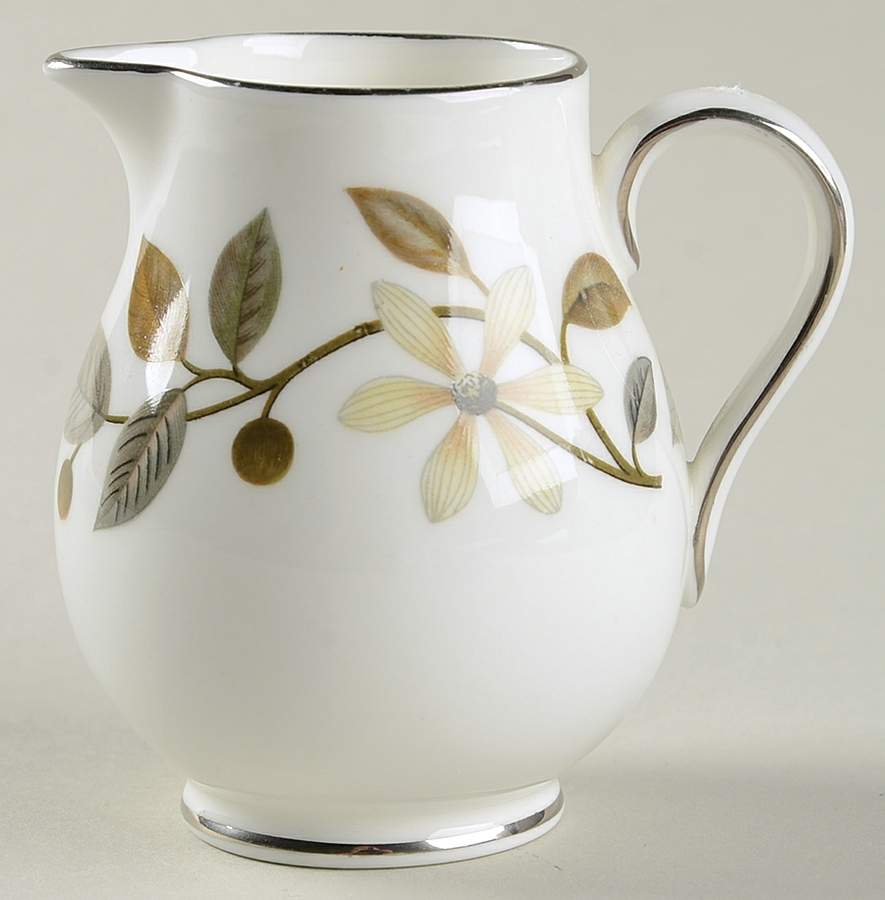 Beaconsfield Mini Creamer by Wedgwood-1
