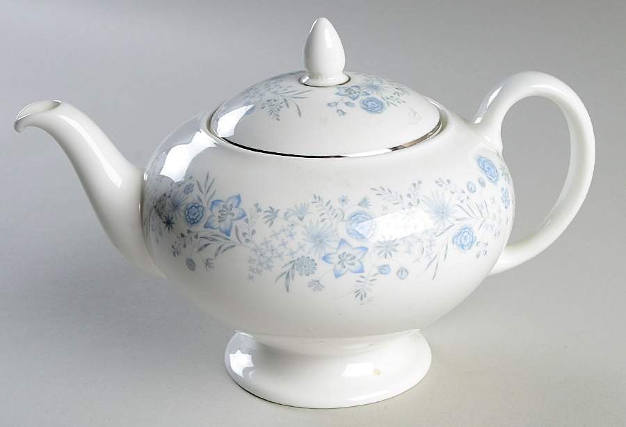Belle Fleur Teapot & Lid by Wedgwood-1