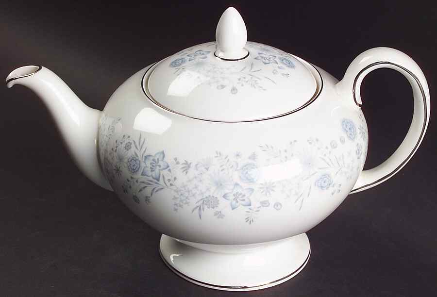Belle Fleur Teapot & Lid by Wedgwood-1