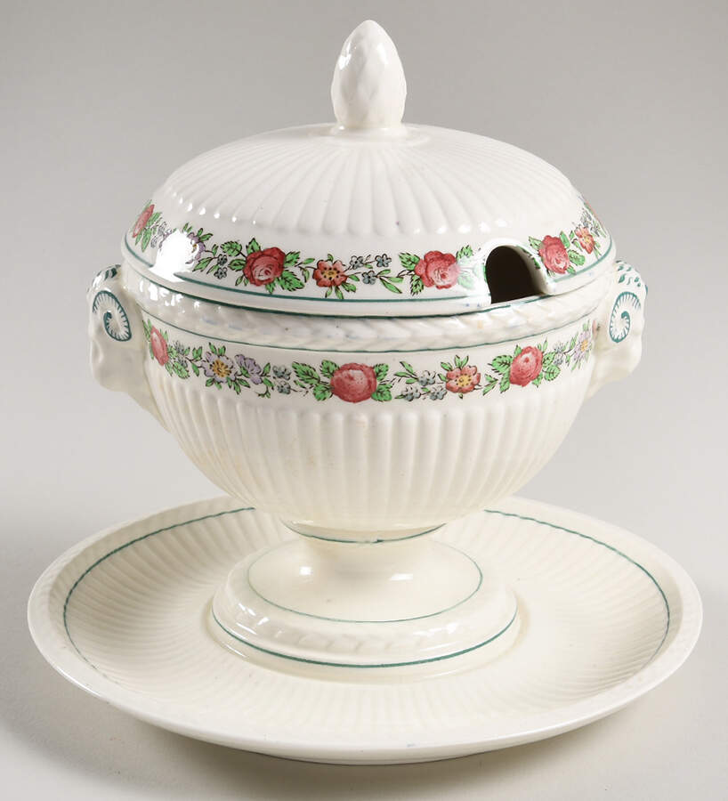 Belmar Sauce Boat with Attached Underplate & Lid by Wedgwood-1